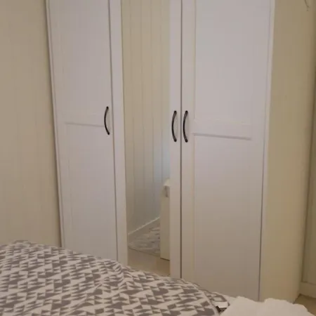 Apartment Cozy 5min To & Dnv With Free Parking